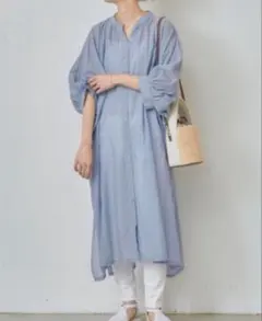 極美品】25AW ビアズリー バックオープンシャツワンピース ネイビー