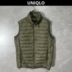 ユニクロ ウルトラ ライト ダウン ベスト M カーキ 収納袋 メンズ