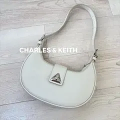 CHARLES & KEITH ホワイトハンドバッグ