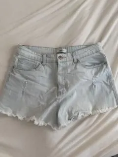 FOREVER 21 ライトブルー デニムショートパンツ　76cm