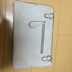 クラッチバック