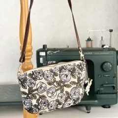 ⭐︎ミナペルホネン rosyショルダーバッグ　MS602-074