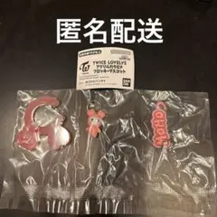 TWICE LOVELYS アクリル　カラビナ フロッキーマスコット モモ