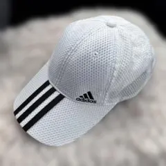 adidas アディダス メッシュキャップ ホワイト 刺繍ロゴのサムネイル