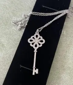 希少 VTG Disney Couture シンデレラ キーネックレス 美品 - メルカリ