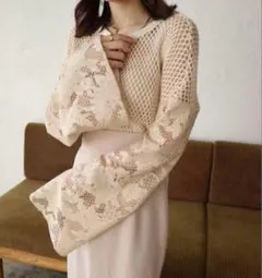 【美品】acka flare sleeve ami topsのサムネイル