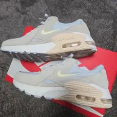 【お値下げ中】NIKEナイキ W AIRMAX EXCEE (US7) 24cm