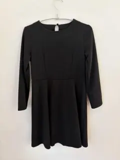 キャサリンコテージ　黒い長袖ワンピース サイズ140