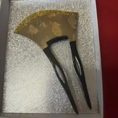 モダンな金色髪飾り かんざし　着物　和装　黒留　結婚式