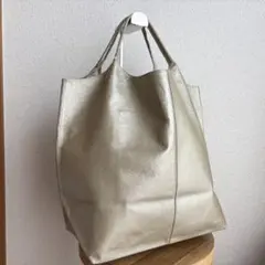 美品◎JURGEN LEHL レザー トート バッグ シャンパンゴールド 大容量のサムネイル