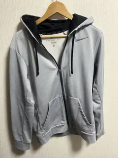 グレー フード付き ジップアップパーカー　ナイキ
