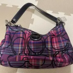 ピンク ハンドバッグ