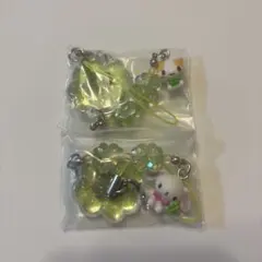 サンリオ シークレットクローバーストラップ　しろうさ ふわふわにゃんこ