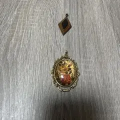 ヴィンテージ風花柄 ペンダントトップ 和物トップ イミテーション 2点