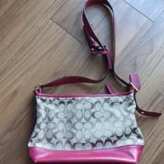 Coach ショルダーバッグ ベージュ/赤 ロゴ柄