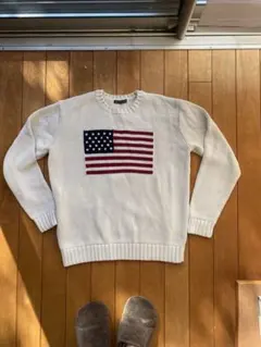 BRANDI MELVILLE アメリカ国旗ニットセーター
