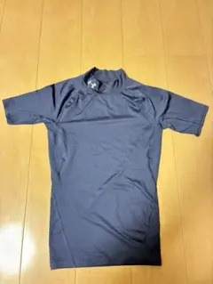 Under Armour HeatGear コンプレッションアンダーシャツ SM