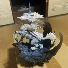 CAPCOM モンスターハンター　キリン　フィギュア　復刻版　クリエイターズ