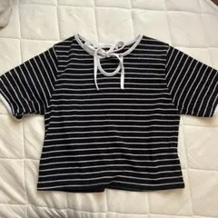 by munir 黒白ボーダー 半袖トップス クロップド丈のサムネイル