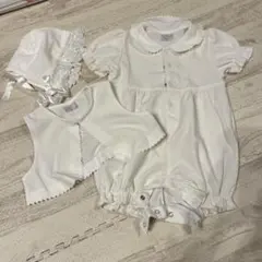 ホワイトロンパースと帽子セット　ベビードレス