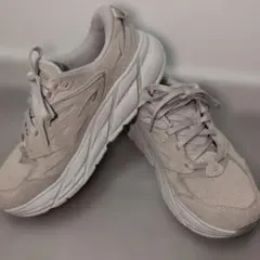 HOKA スニーカー レディース　23.5センチのサムネイル