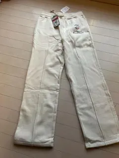 Item thumbnail for item cd75daa8-8d9c-472e-a2d9-0d69560626ba