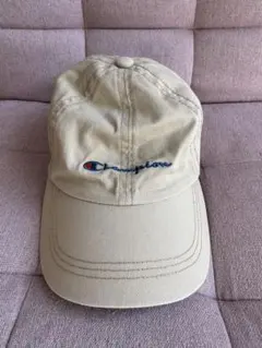 Champion ベージュキャップ