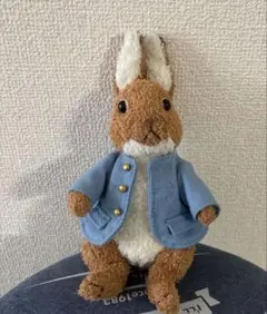 ウサギのぬいぐるみ 水玉模様の服 - メルカリ