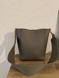 【廃盤✴︎超希少✴︎美品】CELINE　サングルバケット　グレ 楽天市場】セリーヌ CELINE サングルバケット 189593 ショルダーバッグ