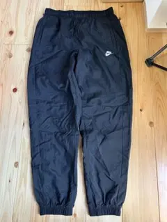 【美品】ナイキ　ナイロンパンツ Mサイズ