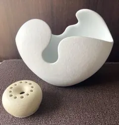白山陶器　ライフシェルズ　LIFE SHELLS　Ｌサイズ（花立て付き）　有田焼のサムネイル