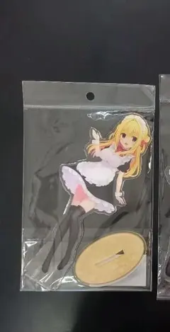 ハミダシクリエイティブ 和泉妃愛 ダイカットクッション - メルカリ