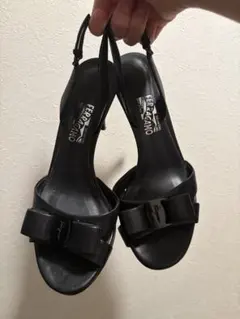 Ferragamo 黒 ハイヒールサンダルのサムネイル