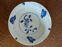 青い花と蝶々の皿　ボウル皿