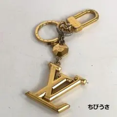 美品】ルイヴィトン LV ファセット キーホルダー ロゴ キーチャーム