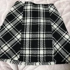 チェック柄リボン付きミニスカート