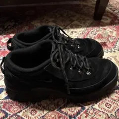 NIKE LAHAR LOW ラハール