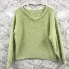美品！ココディール！ COCO DEAL ライトグリーン Vネック セーター