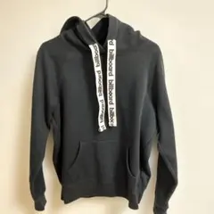 ブラックフード付きパーカー　裏起毛　Sサイズ