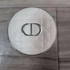 ディオールスキン　フォーエバーヌードラディアントフィルター00ルミネセント