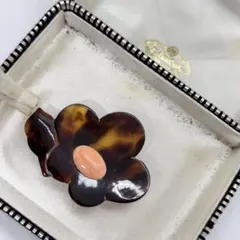 MITSUKOSHI箱061112 本鼈甲　散斑　桃色珊瑚　梅　帯留め