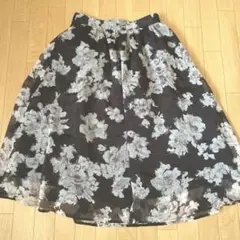 ミッシュマッシュ　花柄フレアスカート S