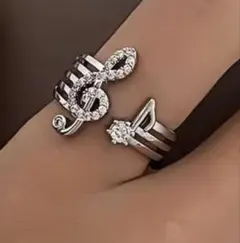 Item thumbnail for item 1d343188-f3cb-408f-94af-47c518bee64e