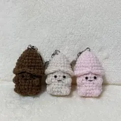 あみぐるみ　ちんちん　キーホルダー　手編み