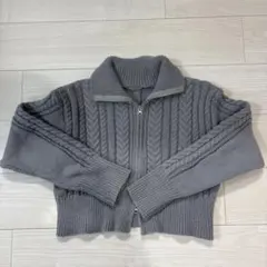 グレー ケーブル編み ジッパー付き セーター L