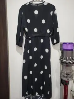 ネイビー ドット柄 ロングワンピース 七分袖