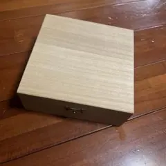 木製小物入れ 金色内装