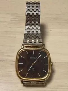 希少シャリオSEIKOビンテージクォーツ腕時計　1983年亀戸セイコー製のサムネイル