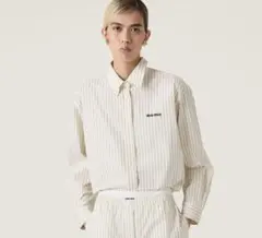 【新品✨miu miu 26春夏　シャツ）　バターイエロー✖️淡ブルー　サイズ38のサムネイル