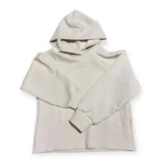 UNIQLO ウルトラストレッチドライスウェットプルパーカー　アイボリー　春先